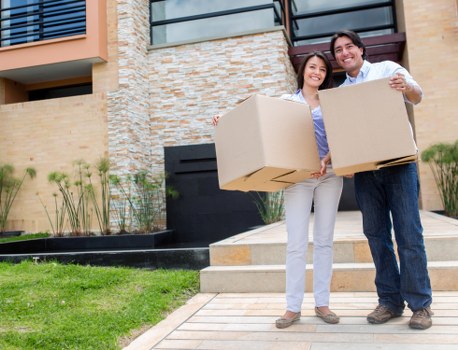 A local moving van service handling flat removals in London